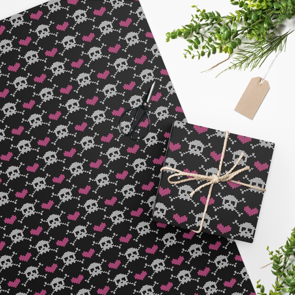 Skull Heart Patterned Gift Wrapping Paper – Too Fast