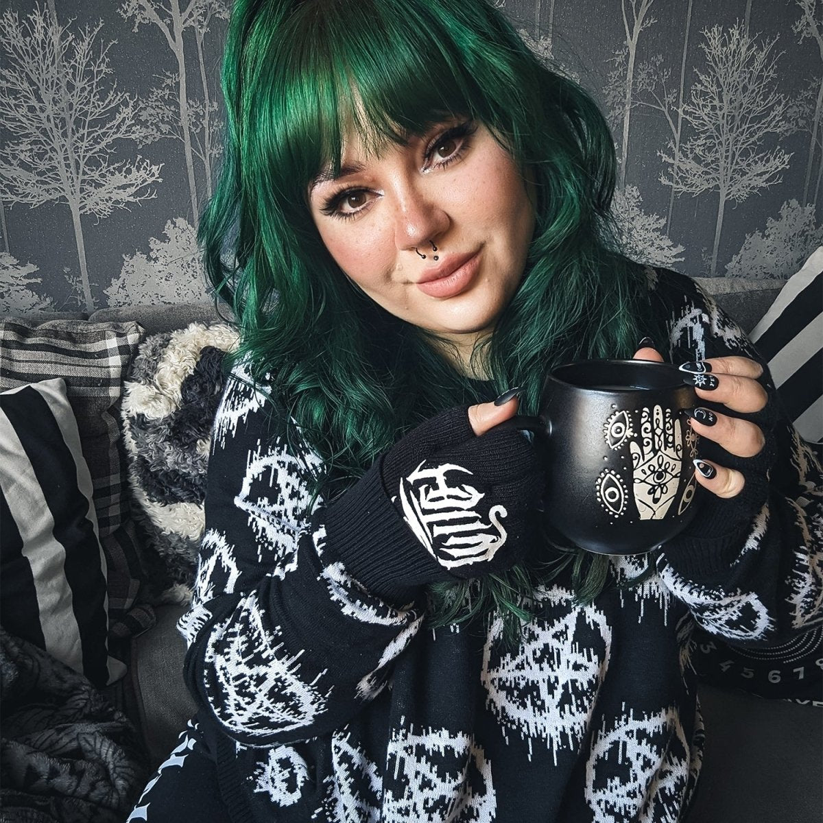 Pentagram christmas sweater online
